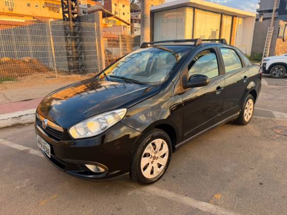 FIAT GRAND SIENA 1.4 MPI ATTRACTIVE 8V FLEX 4P MANUAL FIAT GRAND SIENA 1.4 MPI ATTRACTIVE 8V FLEX 4P MANUAL